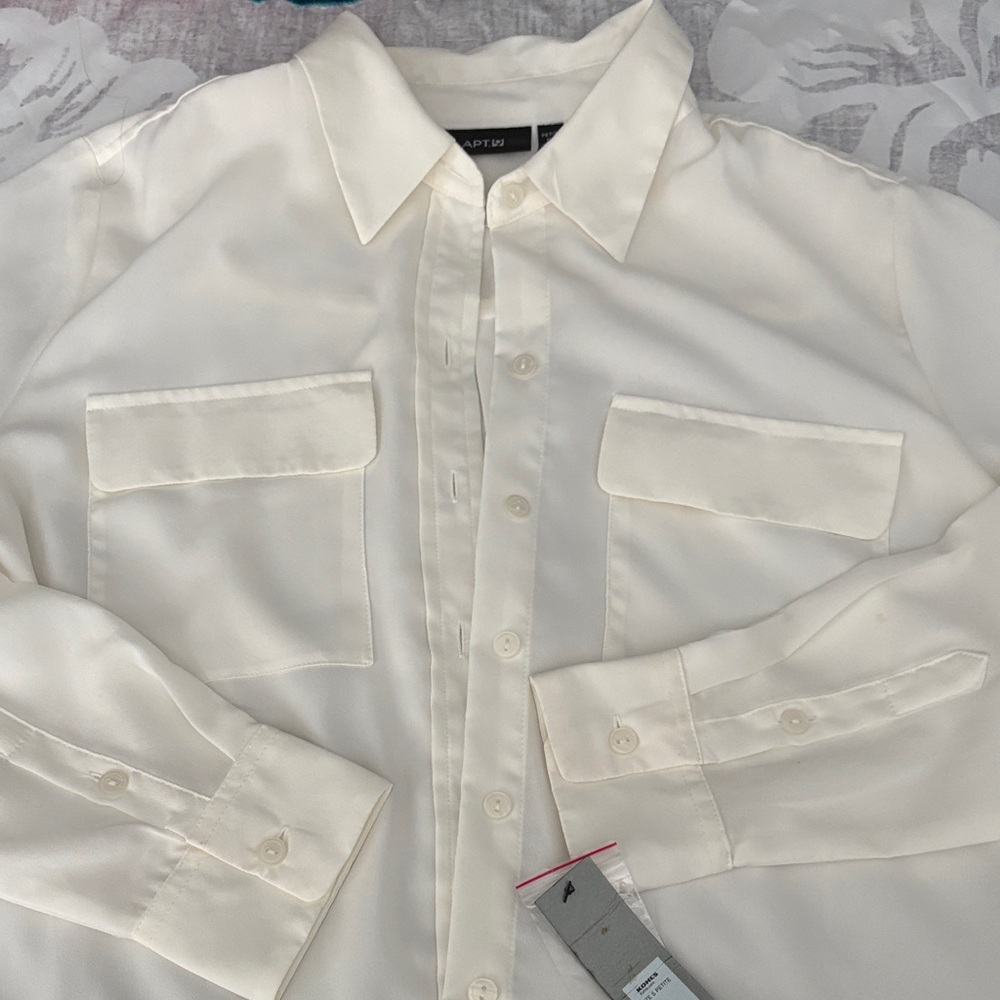 Apt. 9 Cream Button-Up Blouse